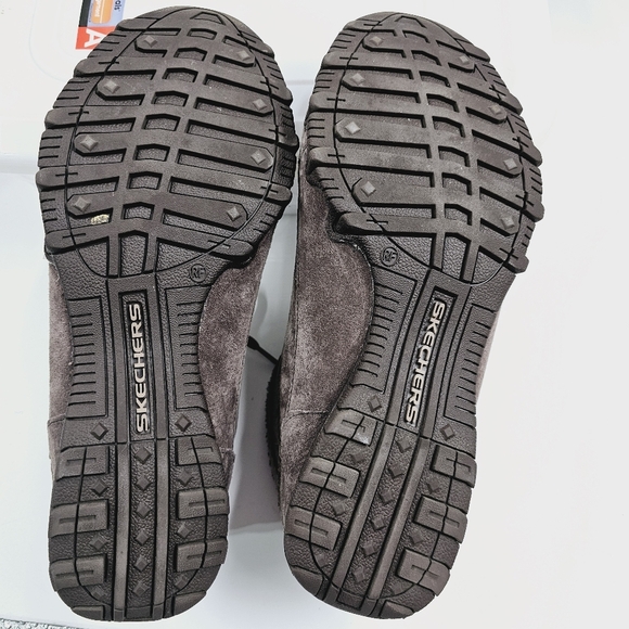 Skechers Women 10 Relaxed Fit Memory Foam Brown Lace-up  Ankle Booties - Picture 9 of 9